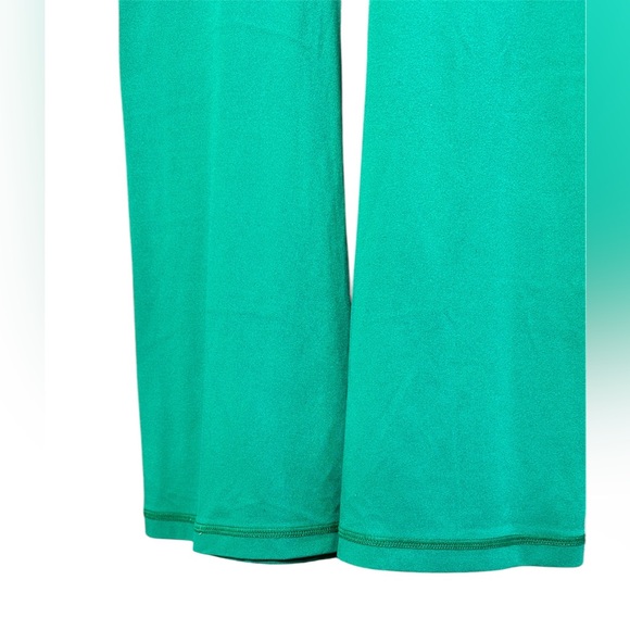 OFFLINE by Aerie Real Me Flare Hi-Rise Leggings - Picture 5 of 6